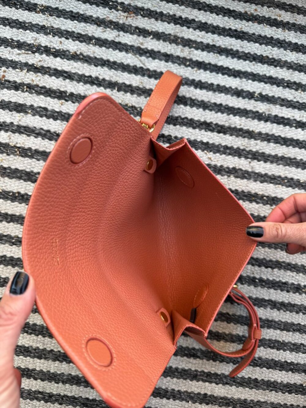 Cuyana System Flap Shoulder Bag - Picture 7 of 9